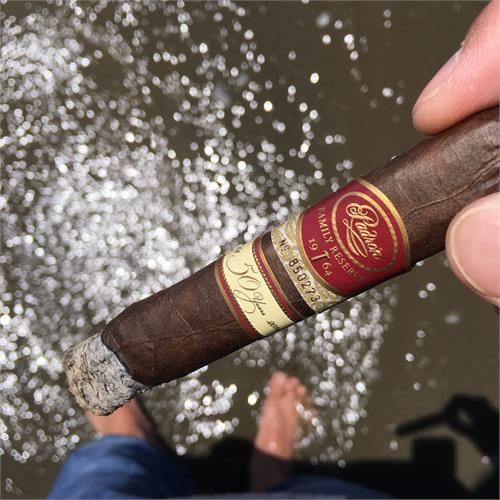 Padron Family Reserve No. 50 Maduro 5  * 54