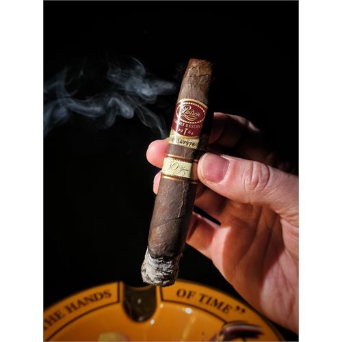 Padron Family Reserve No. 50 Maduro 5  * 54