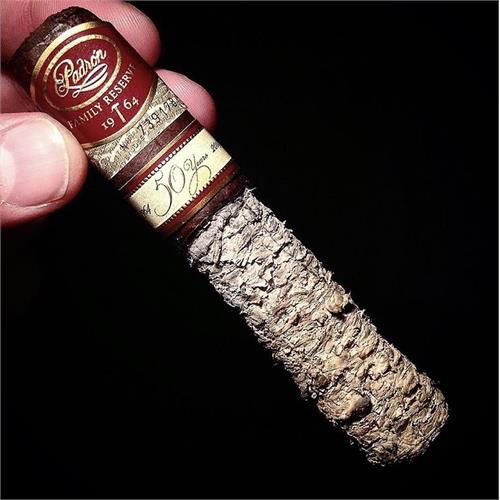 Padron Family Reserve No. 50 Maduro 5  * 54