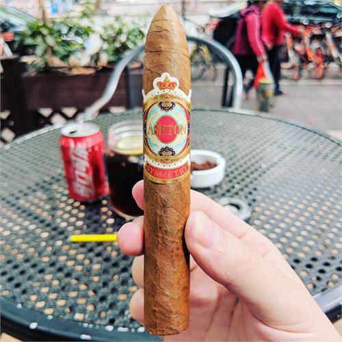Ashton Symmetry Belicoso 5 1/4 * 52