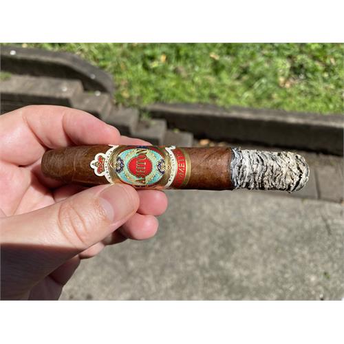 Ashton Symmetry Belicoso 5 1/4 * 52