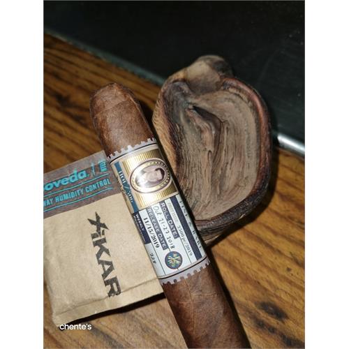 Alec Bradley Fine and Rare Ta-25A Blender s Box 7  * 54