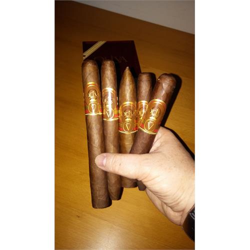 Oliva Serie V Variety Sampler