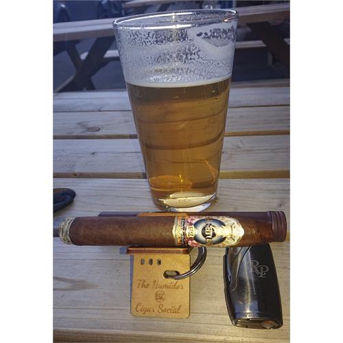 Ashton ESG 22-Year Salute 6  * 52
