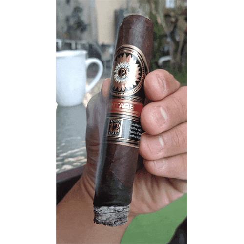 Perdomo Double Aged 12 Year Maduro Robusto 5  * 56