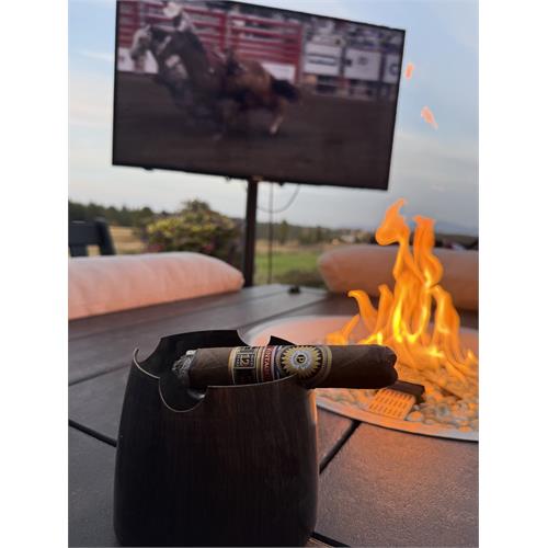 Perdomo Double Aged 12 Year Maduro Gordo Extra 6 1/2 * 60