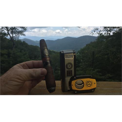Perdomo Double Aged 12 Year Maduro Churchill 7  * 56