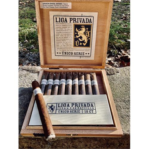 Liga Privada Unico Ratzilla 6 1/4 * 46