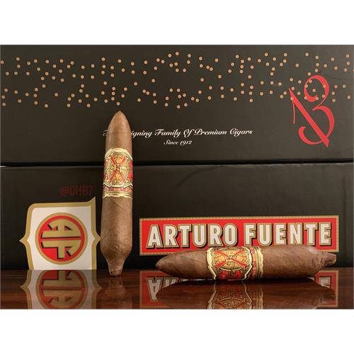 Arturo Fuente Opus X Love Affair 4 1/2 * 52