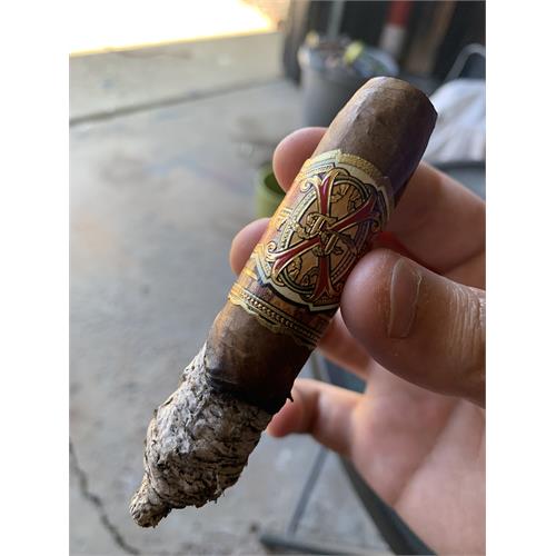 Arturo Fuente Opus X Love Affair 4 1/2 * 52
