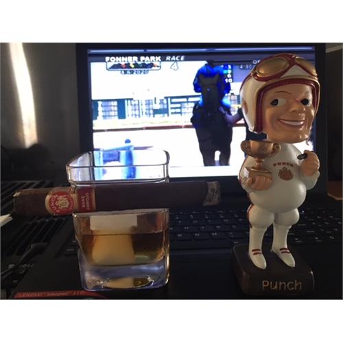 Punch Rare Corojo El Diablo 6 1/2 * 66