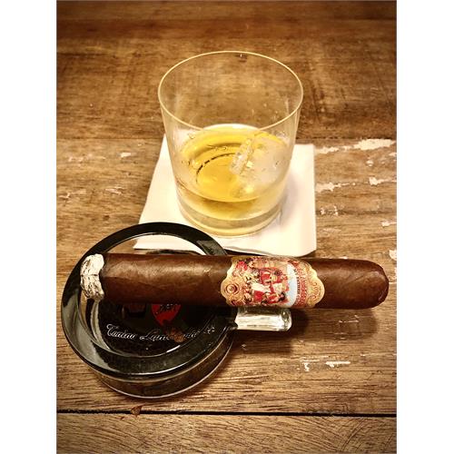 La Antiguedad Toro Gordo 6  * 60