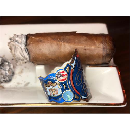 Don Pepin Garcia Toro Gordo 6  * 56