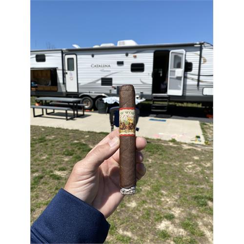 New World Gobernador Toro 6 1/2 * 55