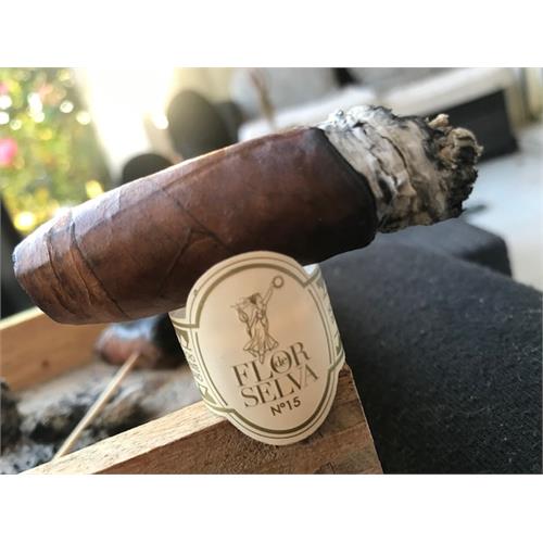 Flor de Selva No. 15 5 1/2 * 54