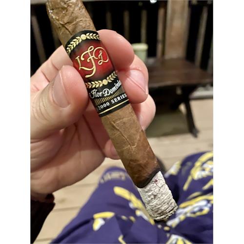 La Flor Dominicana Cameroon Cabinet No. 3 4 3/4 * 40