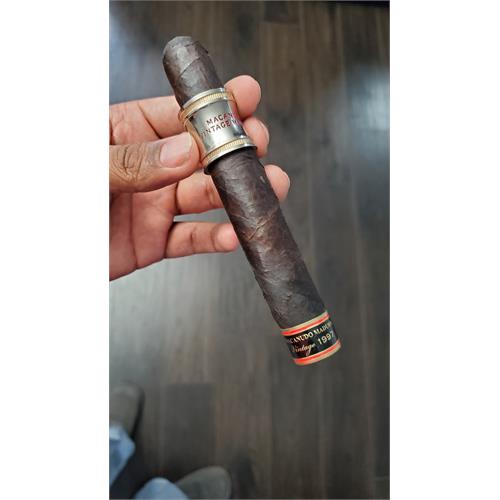 Macanudo Maduro Vintage 1997 Robusto 5 1/2 * 50