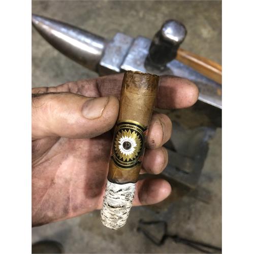 Perdomo Small Batch Series Sun Grown Half Corona 4  * 46
