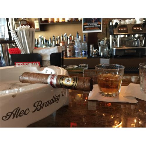 Perdomo Small Batch Series Sun Grown Toro Especial 5 1/2 * 54