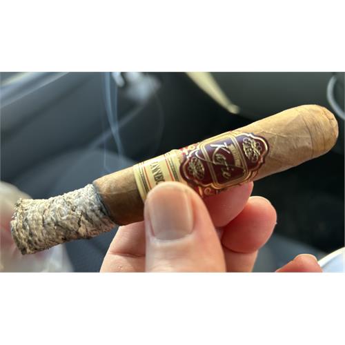 Kafie 1901 Connecticut Robusto 5  * 50