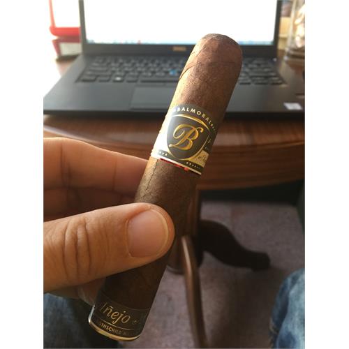 Balmoral Anejo XO Rothschild Masivo 5  * 55