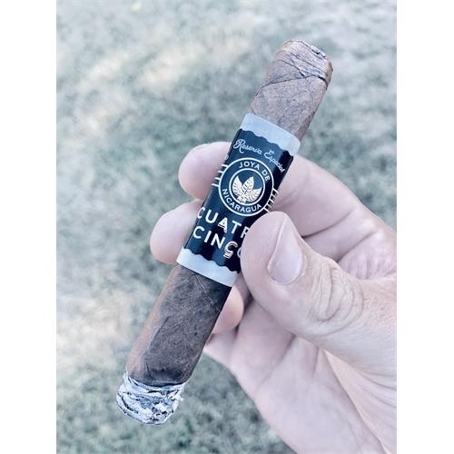 Joya de Nicaragua Cuatro Cinco Petit Corona 4 1/2 * 46