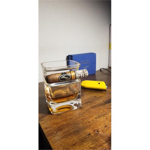 Davidoff Nicaragua Short Corona 3 3/4  * 46