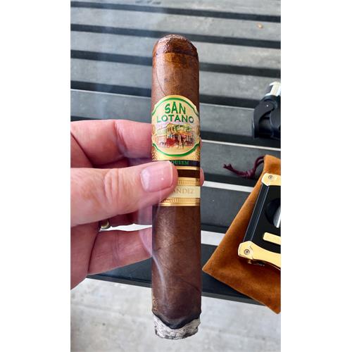 San Lotano Requiem Maduro Gran Toro 6  * 60