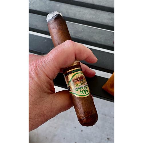 San Lotano Requiem Maduro Gran Toro 6  * 60
