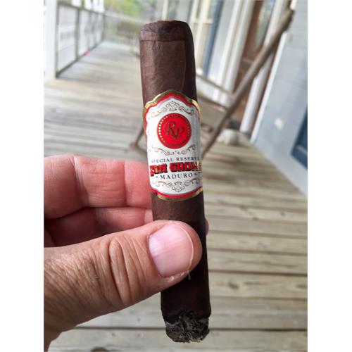 Rocky Patel Sun Grown Maduro Robusto 5  * 50