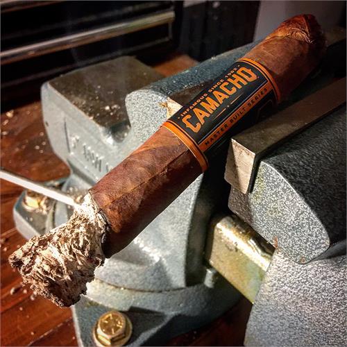 Camacho American Barrel-Aged Gordo 6  * 60