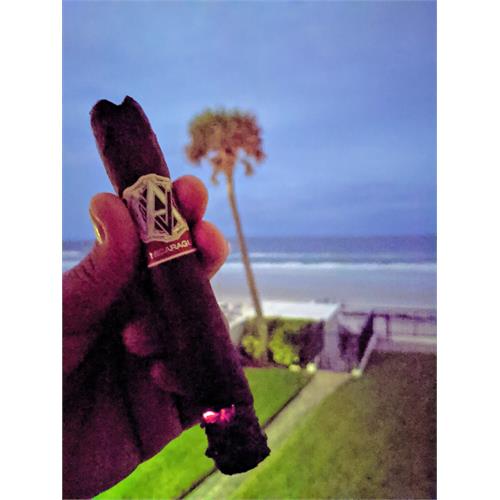 AVO Syncro Nicaragua Toro 6  * 54