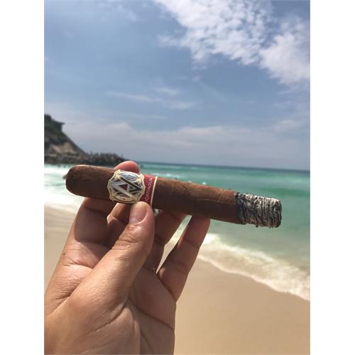 AVO Syncro Nicaragua Toro 6  * 54