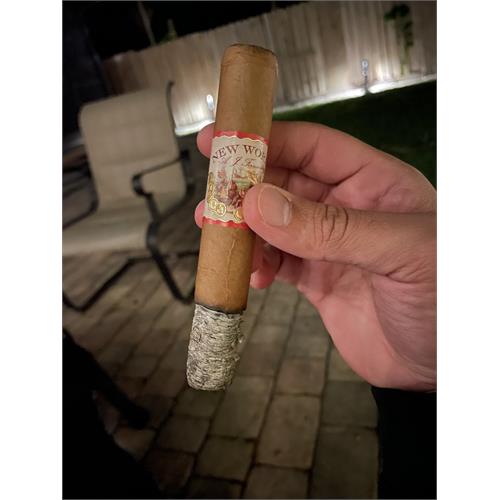 New World Connecticut Toro 6  * 52