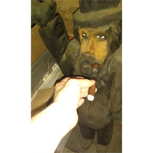 Chillin  Moose Corona 5 5/8 * 46