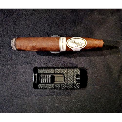 Davidoff Millennium Piramide 6 1/8 * 52