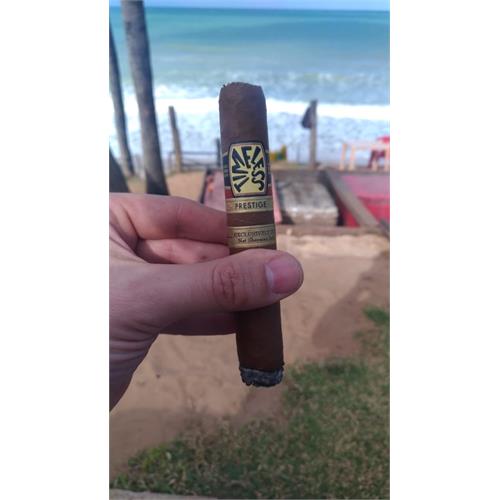 Nat Sherman Timeless Prestige Hermoso 5 1/2 * 54