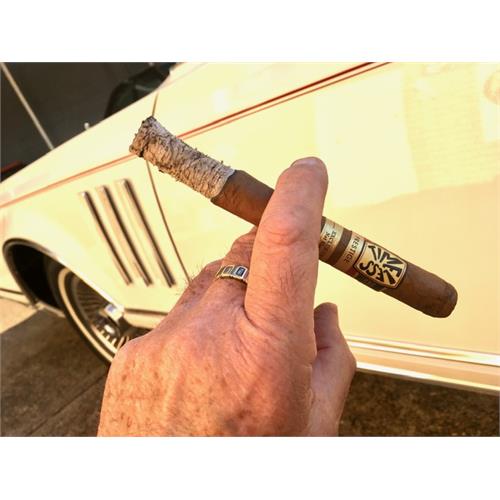 Nat Sherman Timeless Prestige Churchill 7  * 48