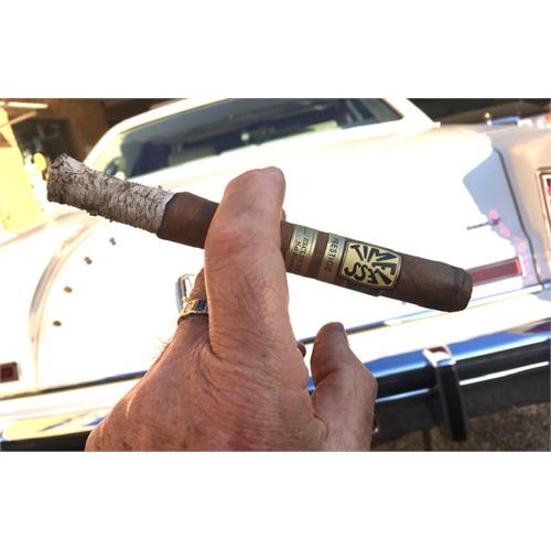 Nat Sherman Timeless Prestige Churchill 7  * 48