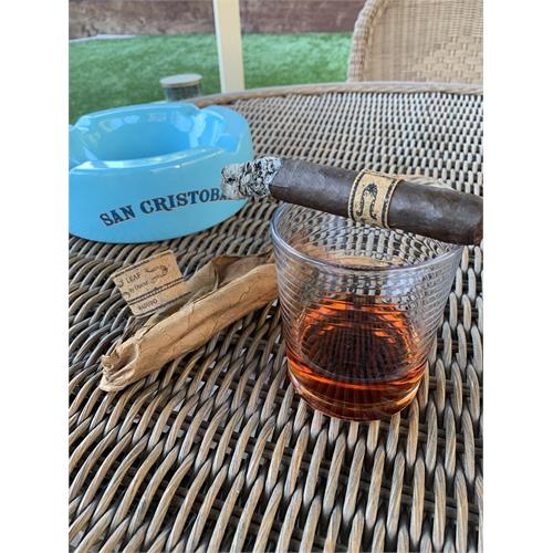 Leaf by Oscar Maduro Toro 6  * 52