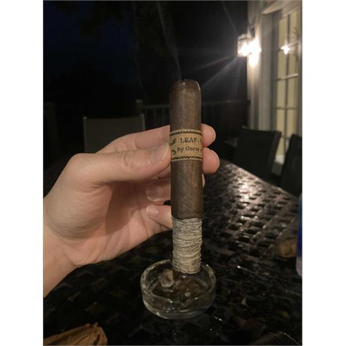 Leaf by Oscar Maduro Toro 6  * 52