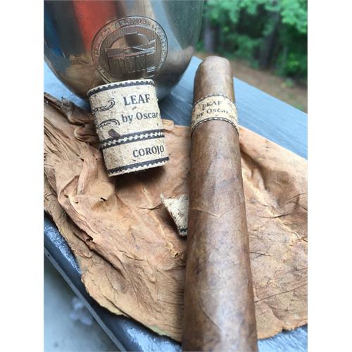 Leaf by Oscar Corojo Toro 6  * 52