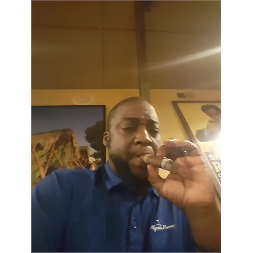 Leaf by Oscar Corojo Toro 6  * 52