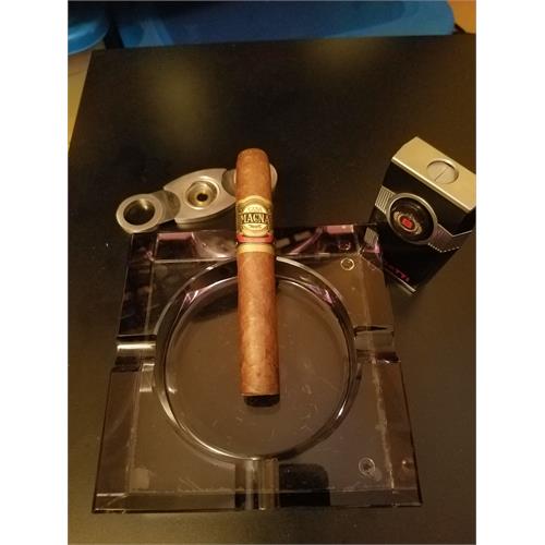 Casa Magna Colorado Robusto 5 1/2 * 52
