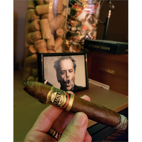 Casa Magna Colorado Robusto 5 1/2 * 52
