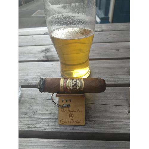 Casa Magna Colorado Robusto 5 1/2 * 52