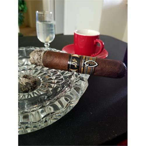 Quesada 40th Anniversary Toro Real 6  * 65