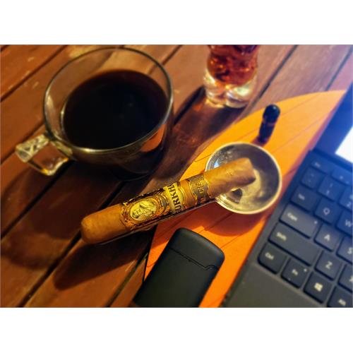 Gurkha Royal Challenge Robusto 5  * 50