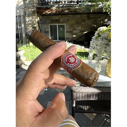 Arturo Fuente Especiales Conquistador 5 1/2 * 56