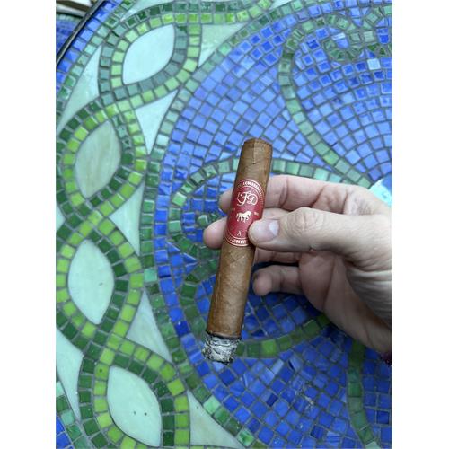 LFD Suave Maceo 5  * 48